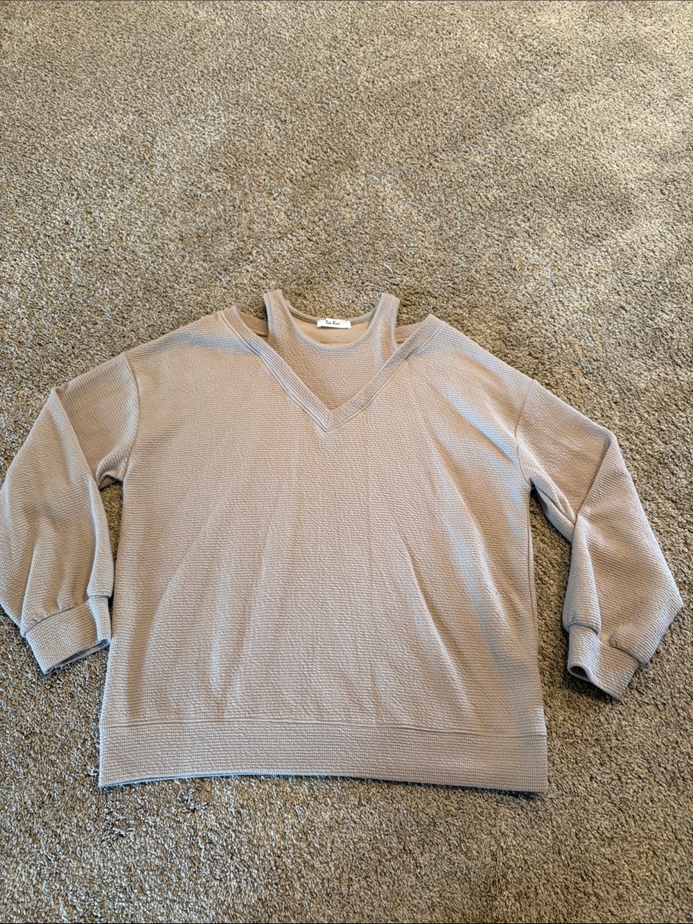 Tres Bien Women's V-Neck top - Light Beige